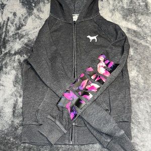 cleaning out my closet with items that dont fit or no longer use